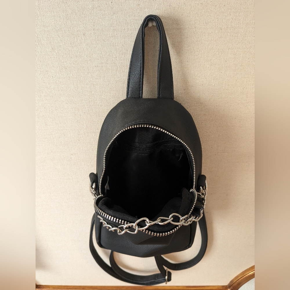 Never Warn Black Mini Backpack - image 6